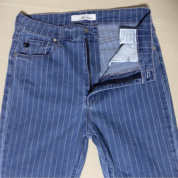 Kancan Women’s Pinstripe High Rise Stretch Jeans Size 9/28 – Trendy Denim - Picture 1 of 15
